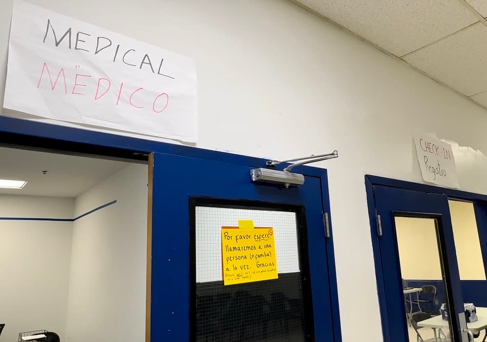 Funcionarios de la ciudad y de asistencia a inmigrantes han estado preparándose durante días para recibir el autobús, que transportaba a personas originarias de América Central y del Sur.