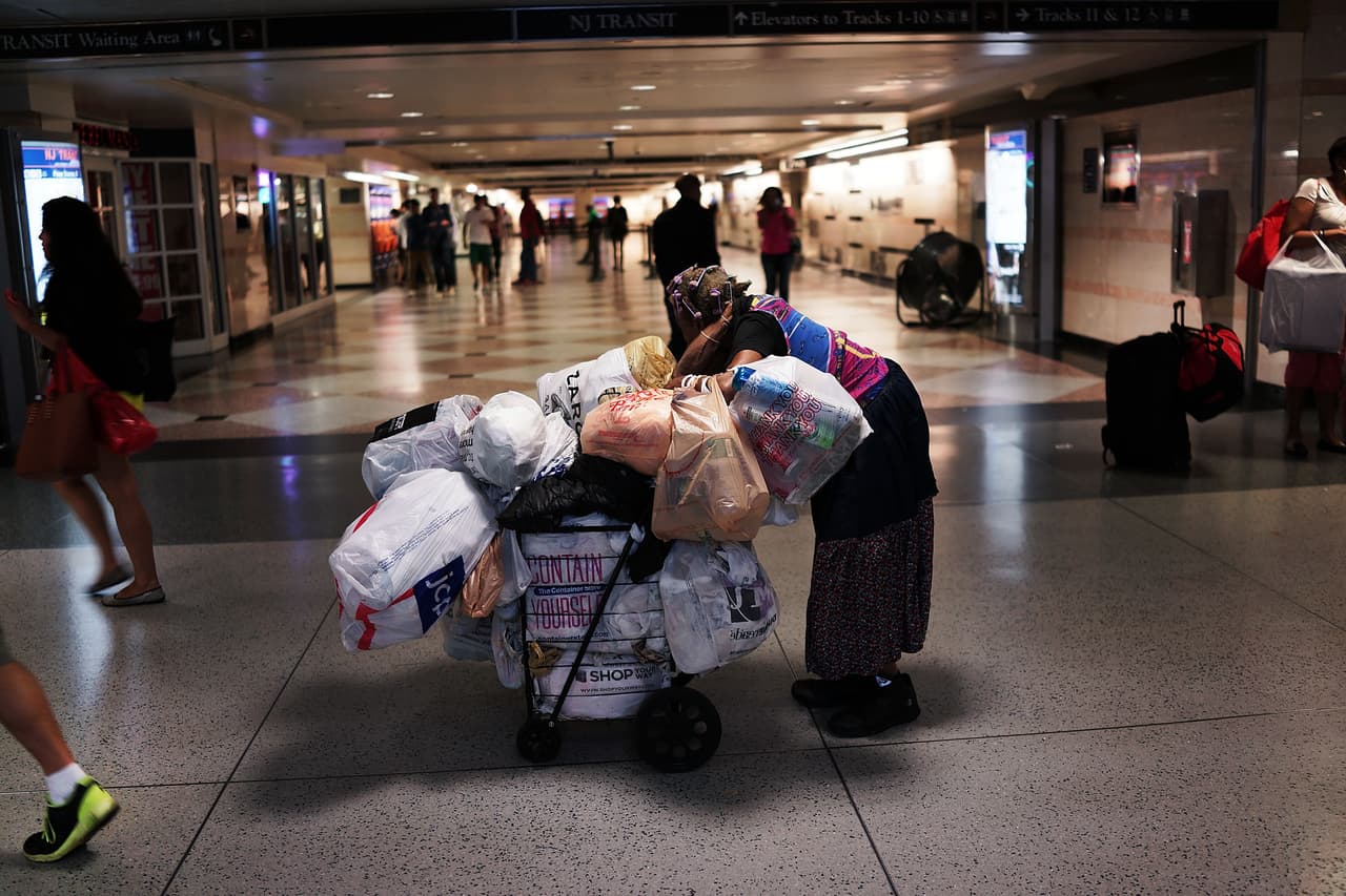 En Nueva York, los más pobres viven 11 años menos que los más ricos