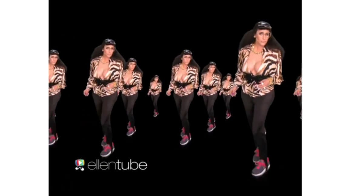 También tiene todo el estilo de las Kardashian.