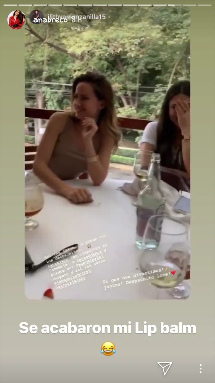 En un primer momento, Ana Brenda compartió su bálsamo con Eva Cedeño, sin embargo, alguien más aprovechó para utilizarlo.