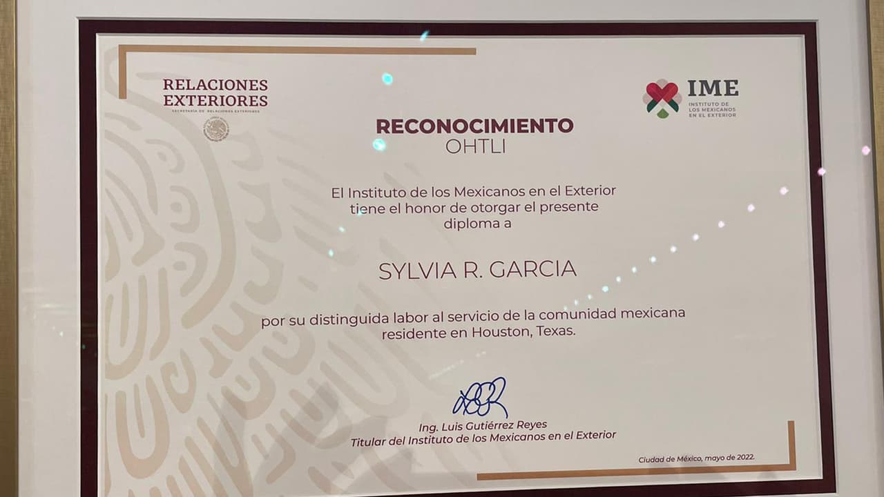 La ceremonia se llevó a cabo el sábado 17 de septiembre en el Consulado de México en Houston.