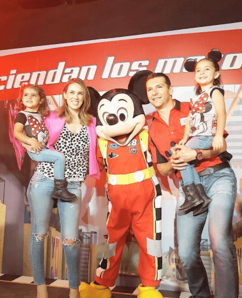 Jacqueline Bracamontes se casó con el empresario y piloto de la Fórmula 1 Martín Fuentes en 2011.