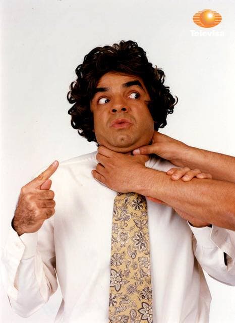 <b>Eloy Gamenó</b>, un hombre que irrita a las personas hasta el punto que siempre terminan estrangulándolo. Se queja a menudo diciendo "¡óigame ¡NO! (de ahí su nombre; eloy gameno)".