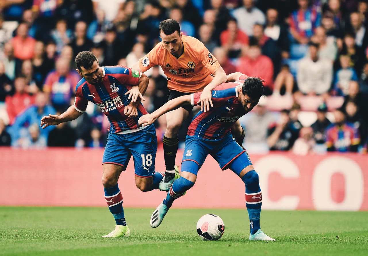 Ya con el tiempo cumplido, Diogo Jota aprovechó un error gravísimo de la defensa contraria y remató en el área para el 1-1 final.