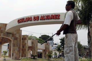 Un civil armado en Chilapa, Guerrero.
