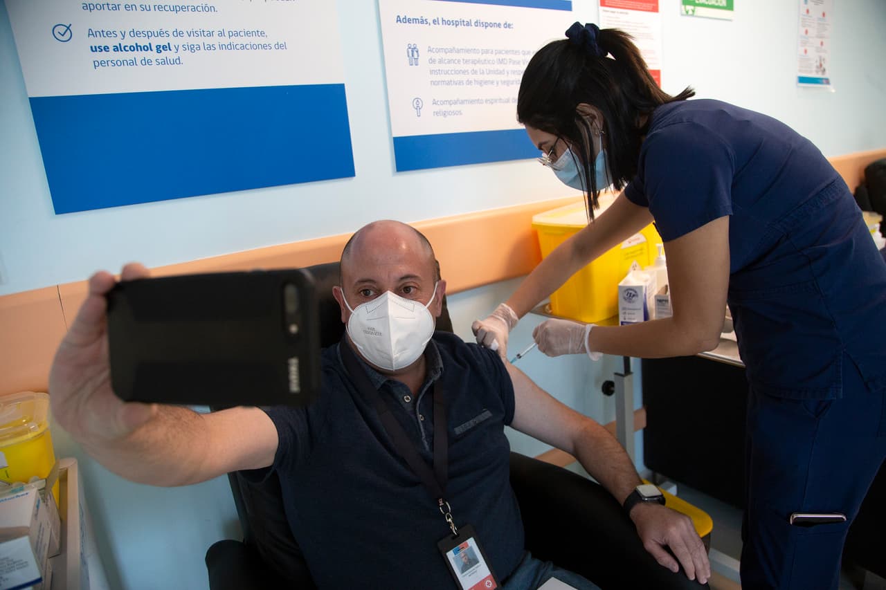 Dónde y cuándo puedes ponerte la vacuna contra el coronavirus en el condado de San Bernardino