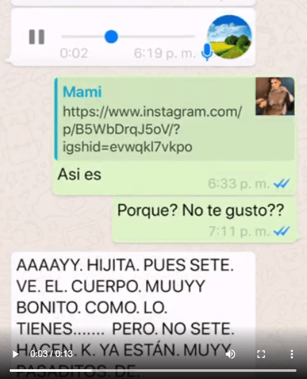 Vestido que no fue del completo gusto de su madre, María de Lourdes Motta, a quien se le puede escuchar en un video que publicó la cantante: "¿Ese vestido así va o te lo están armando apenas?".