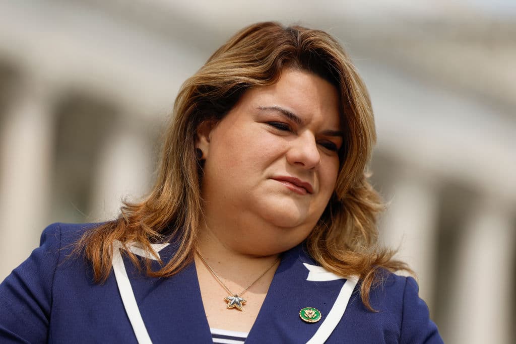 Preliminarmente se informó que la comisionada residente Jenniffer González ganó la nominación a la gobernación por el PNP, con un 56.8% de los votos, mientras que Pierluisi obtuvo 43.72%.