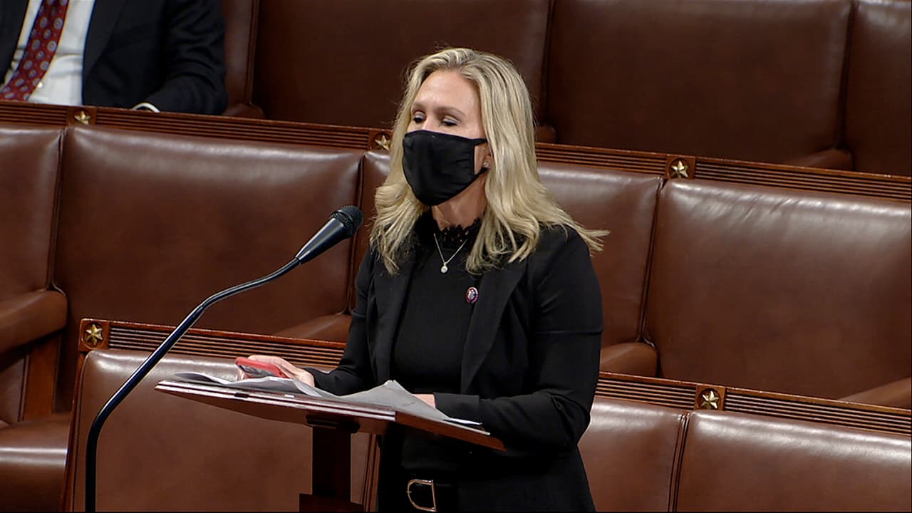 Pelosi cuestiona a los republicanos por guardar silencio sobre el comportamiento de Marjorie Taylor Greene