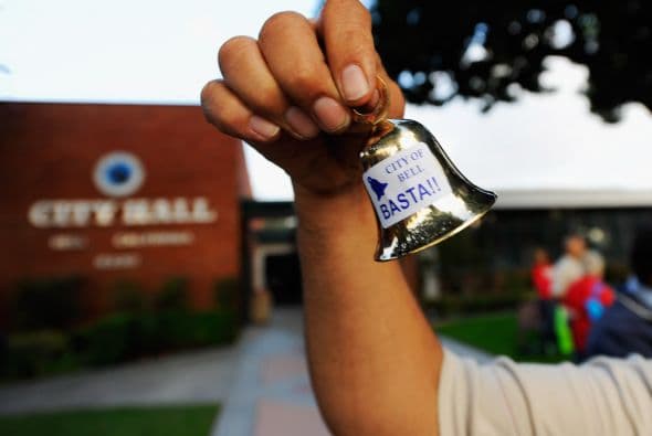 9 de Septiembre del 2010: EL Departamento de Justicia de los Estados Unidos comienza la investigación en relación a violaciones a los derechos civiles en la ciudad de Bell. EN IMAGENES: Los sucesos que llevaron a la exposición de una de las ciudades más corruptas de los Estados Unidos Fuente: Los Angeles Times