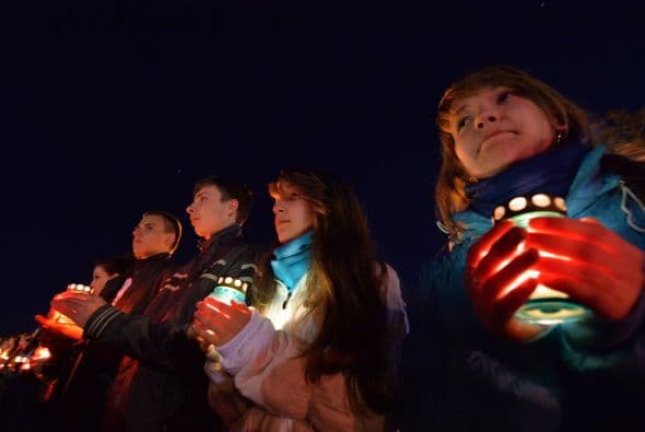 El secretario general de la ONU, Ban Ki-moon, recordó a las víctimas del desastre de Chernóbil y pidió generosidad a la comunidad internacional para ayudar a las regiones afectadas, cuando se cumplen 27 años de la mayor catástrofe atómica de la historia.