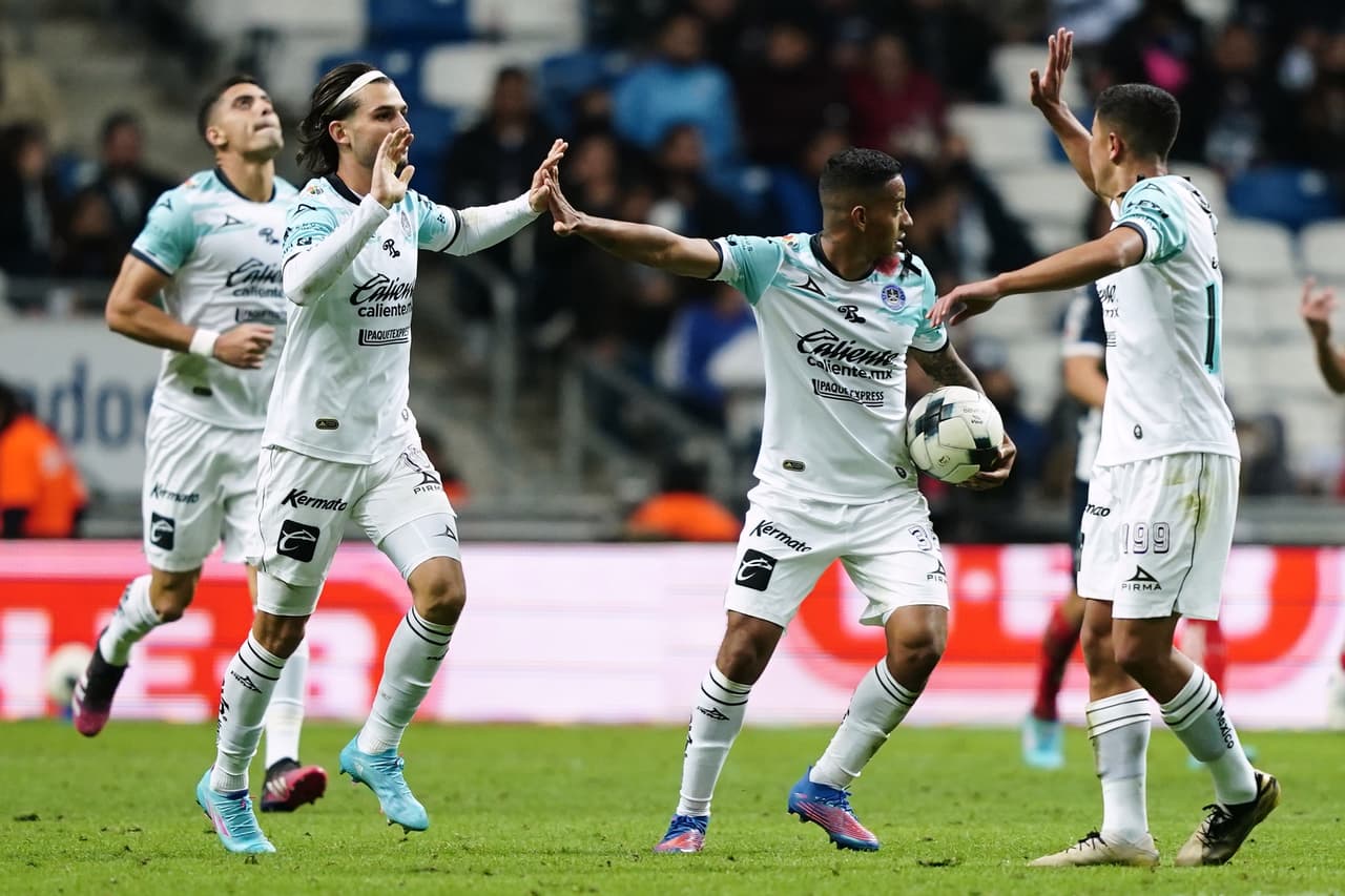 En la segunda parte, el equipo sinaloense encontró el gol que los acercó gracias aun buen disparo de Miguel Sansores.