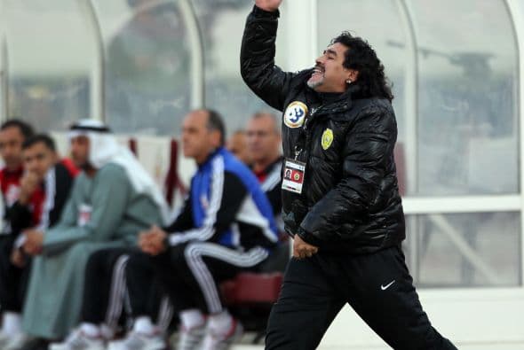 "Maradona quiere aclarar a los napolitanos y a los italianos que no es un evasor fiscal", dejó en claro su abogado.