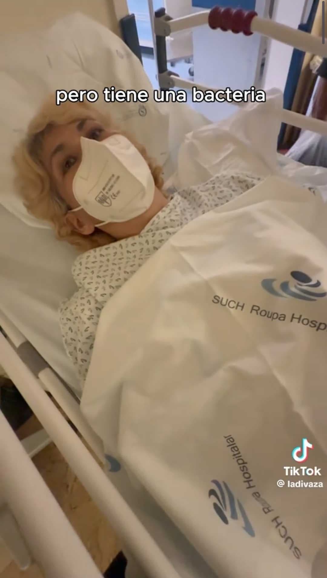 Además, los especialistas diagnosticaron que Kenya Álvarez tenía “una bacteria” a causa de “una herida que, al parecer, se infectó”, compartió la ‘influencer’.