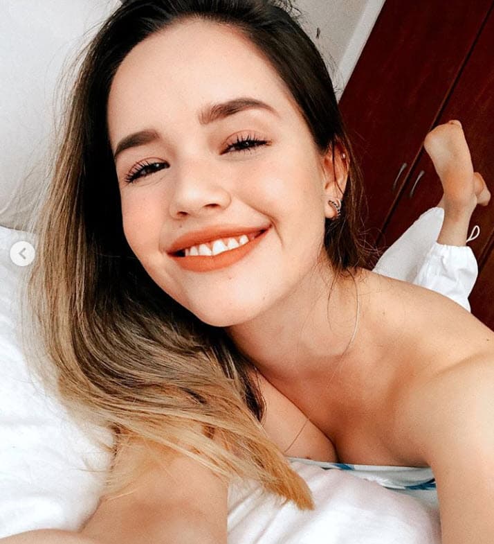 Esa telenovela le dio la oportunidad de explorar su faceta como cantante.
<br>