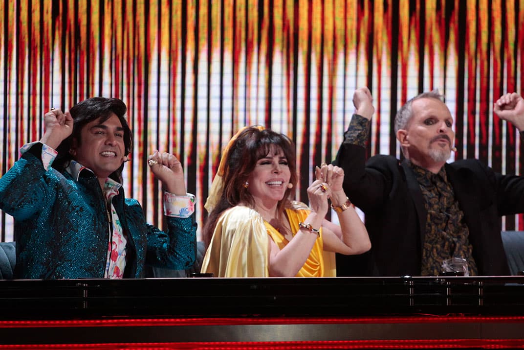 En esta disfruta de la compañía de sus compañeros del jurado.