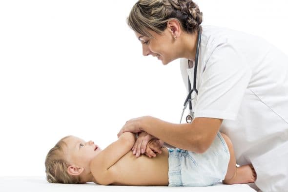 Recuerda consultar a un experto en yoga o al pediatra si tienes dudas.