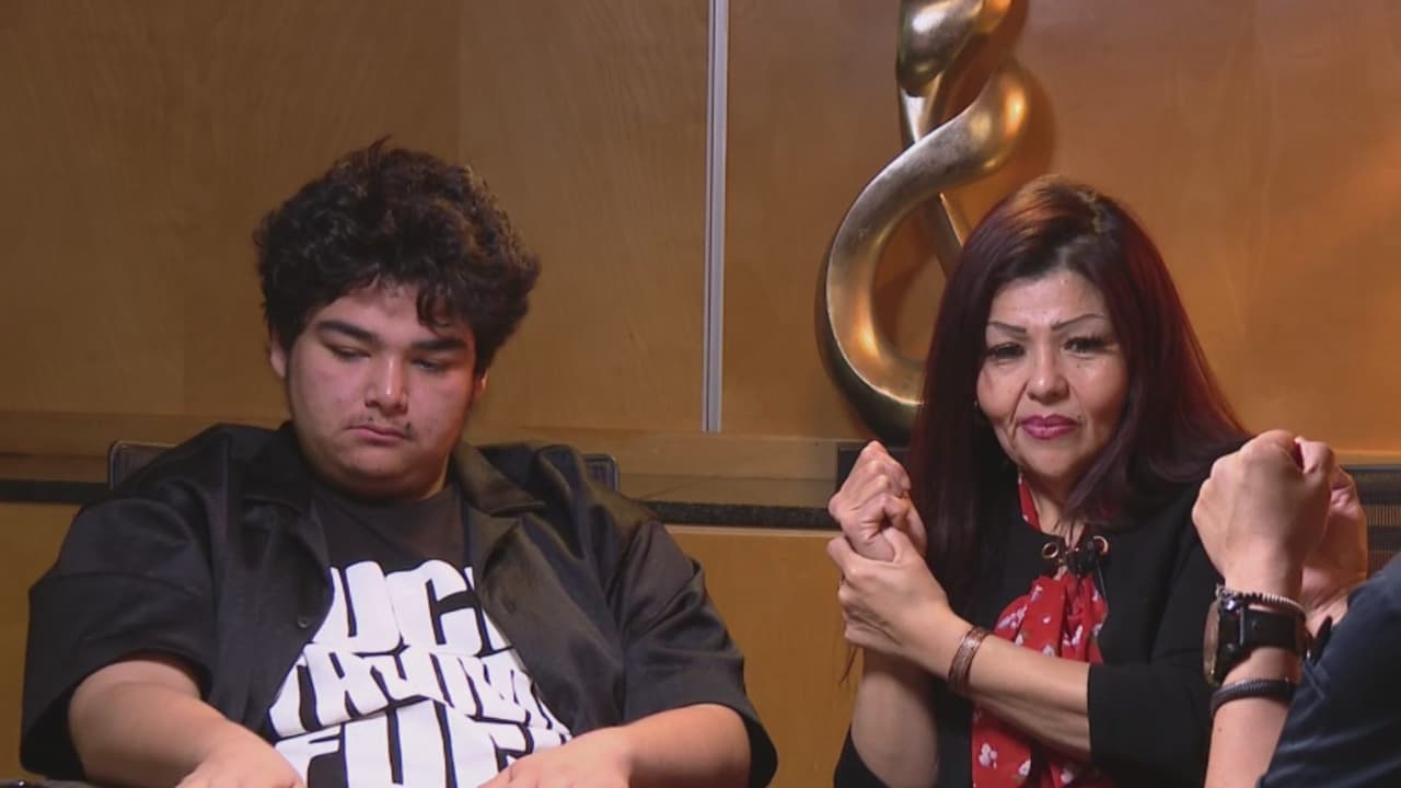 Familia de joven sordo arrestado violentamente por ICE prepara demanda contra gobierno federal