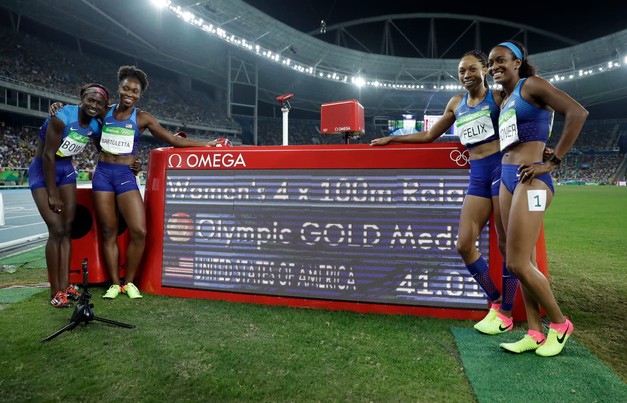 La estadounidense Allyson Felix, miembro del relevo estadounidense 4x100 junto con Tianna Bartoletta, English Gardner y Tori Bowie, conquistó en Río su quinta medalla de oro olímpica gracias a la rotunda victoria de su equipo sobre Jamaica con un tiempo de 41.01 segundos.