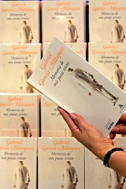 2004.- “MEMORIA DE MIS PUTAS TRISTES” - Esta es la historia de una relación de amor y obsesión entre un anciano periodista y una niña de clase obrera, quien vende su virginidad para ayudar a su familia.