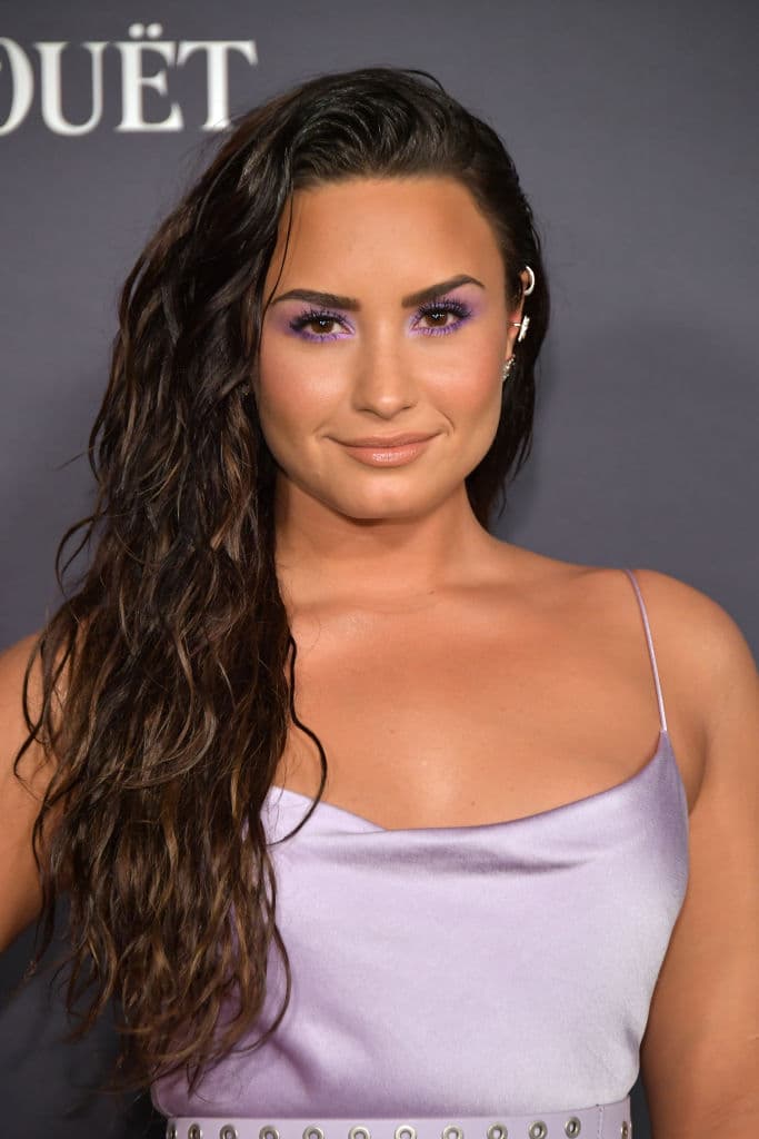 El debut del tatuaje de Lovato se produce solo un día después de que una fuente le dijera a Page Six que la cantante completó otra temporada en rehabilitación.