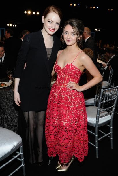 ¡Qué bonitas salieron Maisie Williams y Emma!