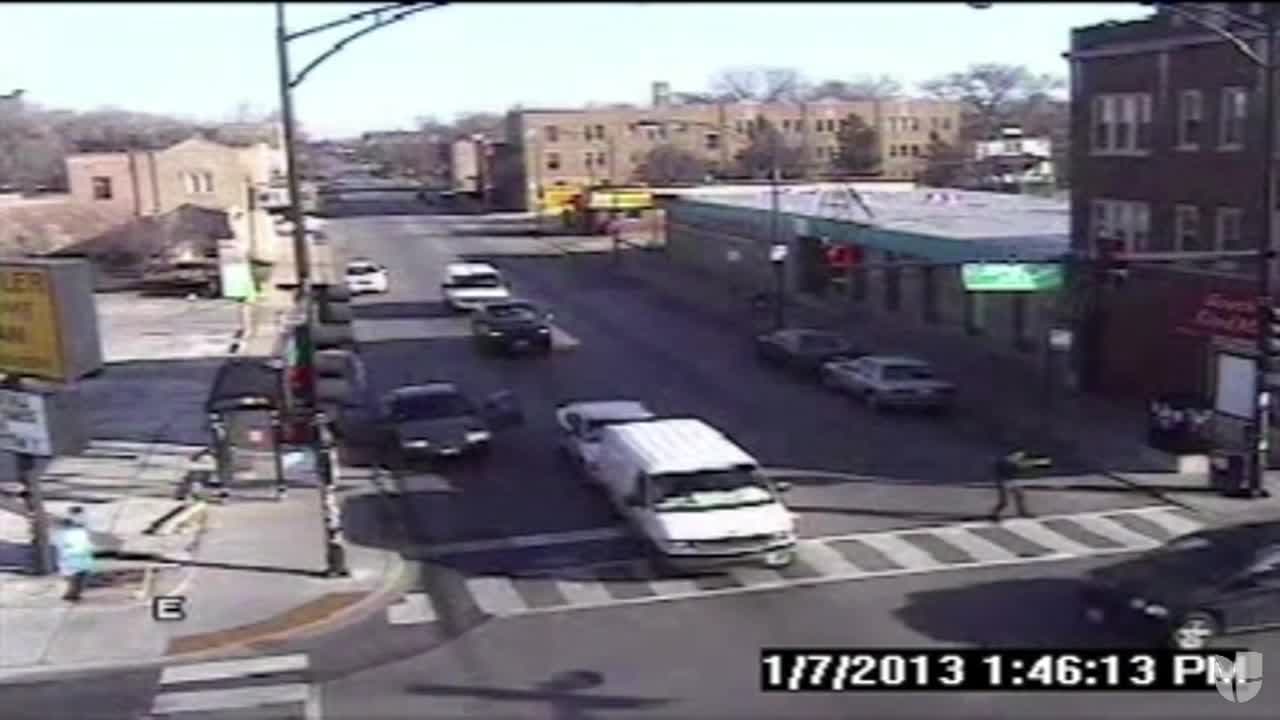 Chicago revela un video en el que un policía mata a tiros a un adolescente en 2013