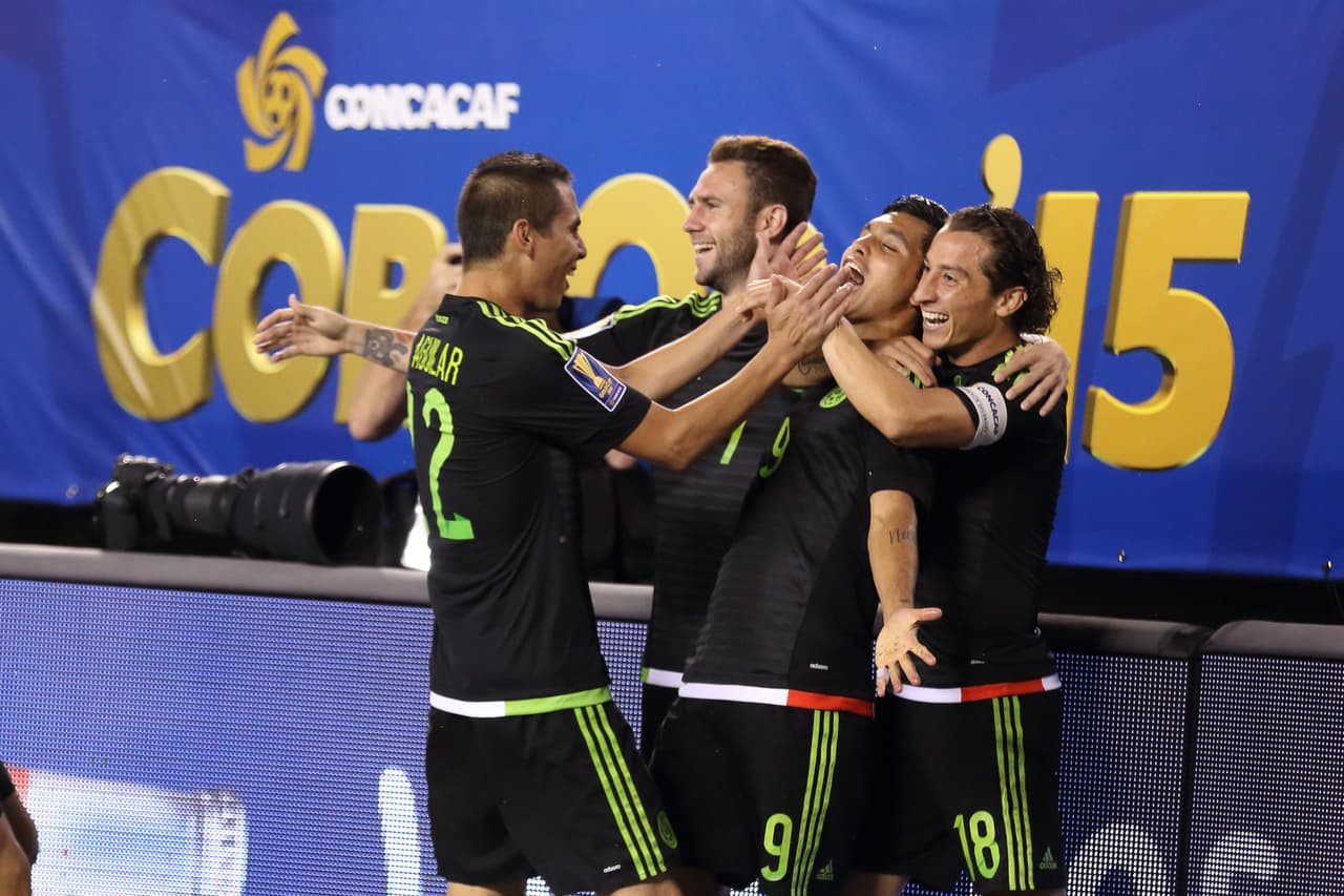 Los rumroes que venían desde finales del 2018 parece que se han confirmado: la selección mexicana de fútbol volverá a vestir de negro como uniforme principal, algo que no sucedía desde el 2015 cuando se logró el título de la Copa Oro.