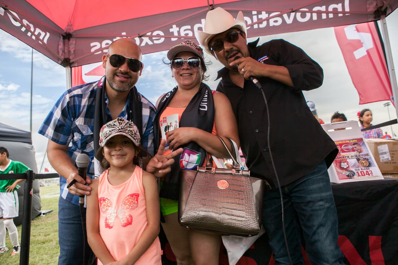 Cientos de personas se divirtieron en la edición 2016 de Copa Univision Austin, un evento que reúne a la comunidad y a los amantes del futbol soccer.