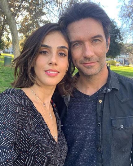 Sandra cree que su hijo necesita una vida estable y junto a su esposo, el cantante Leonardo de Lozanne, ha trabajado para dársela: "Si ya decidimos algo, tenemos que mantener la rutina y la estabilidad".
<br>