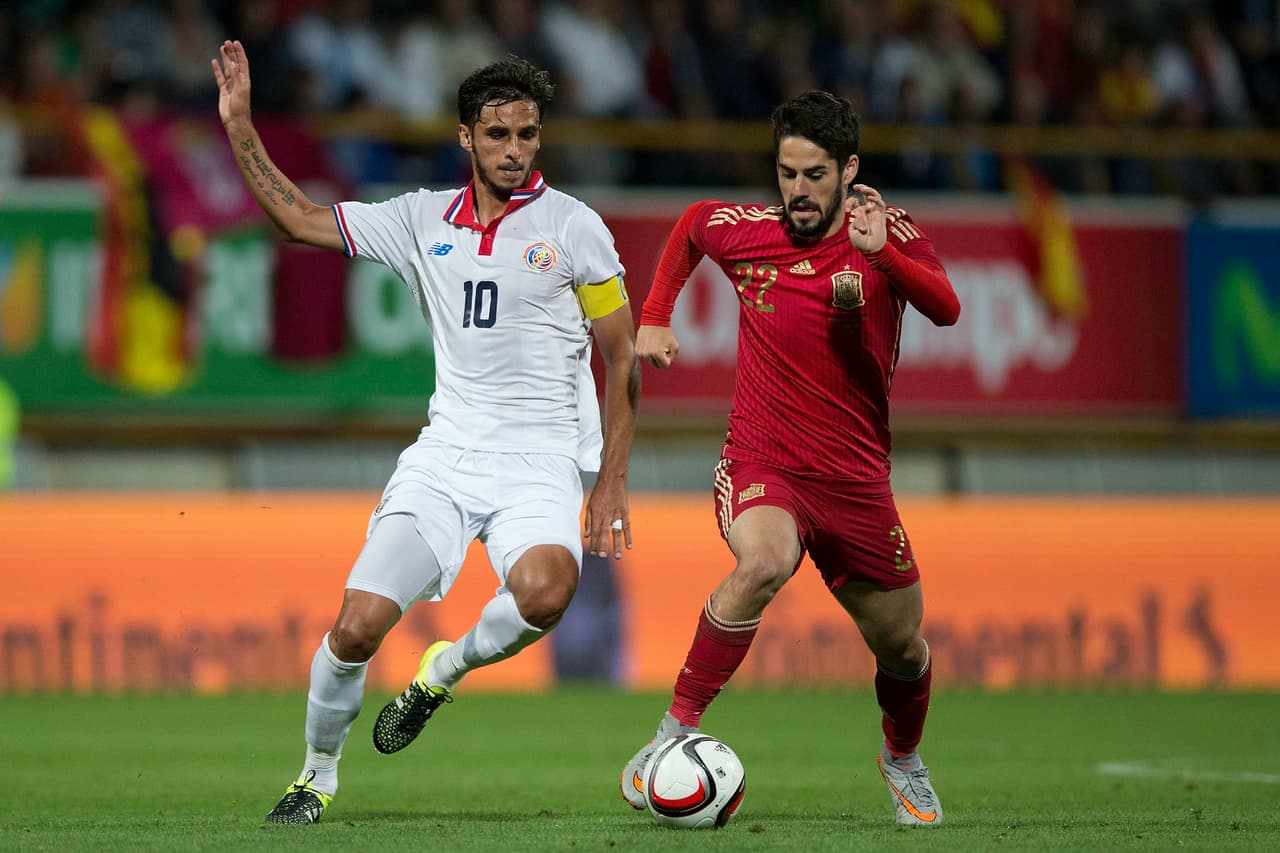 El Sporting de Lisboa contrata al costarricense Bryan Ruiz del Fulham