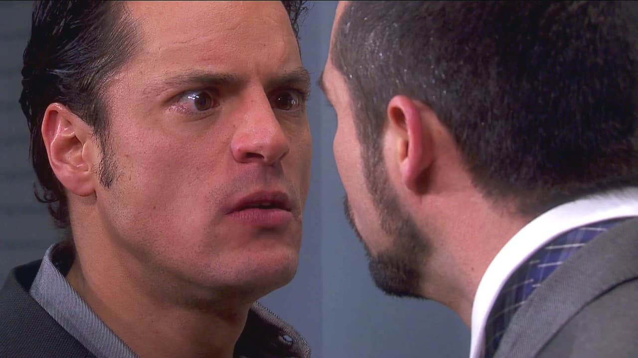 ¿¡Qué!? Osvaldo ya se enteró que eres es el papá del hijo de Sonia. ¡Qué delicada situación! ¿Qué pasará entre tu primo y tú?