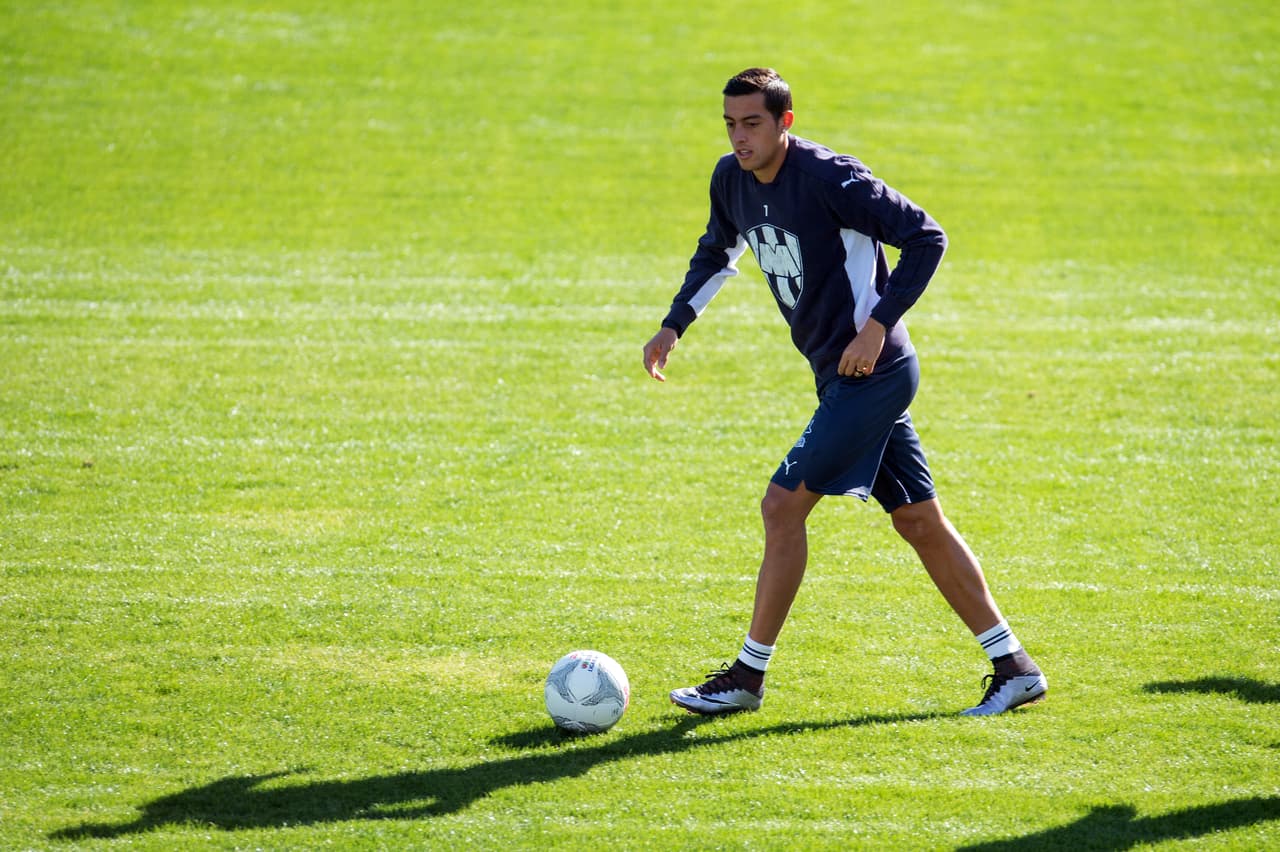 Rogelio Funes Mori ya entrenó al parejo con Monterrey