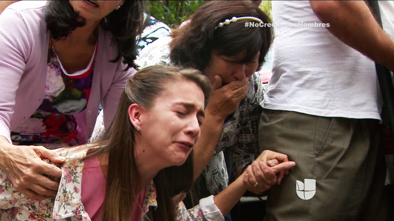 Sí, fue aplastado por un carro. ¡Está entre la vida y la muerte!