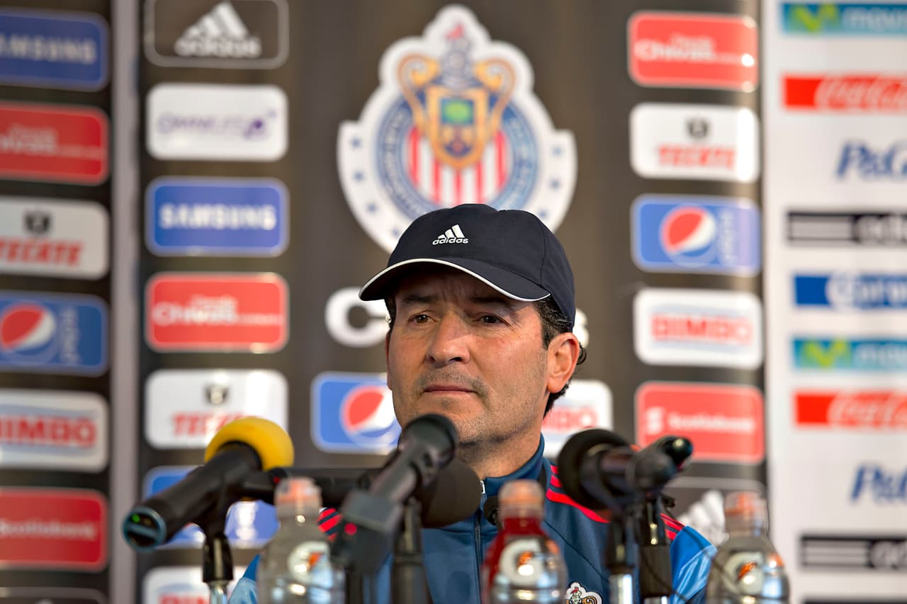 <b>José Manuel "Chepo</b>"
<b> de la Torre: </b>Fue el primer técnico en darle un título de Liga a las Chivas de Vergara en el Apertura 2006, estuvo en el banquillo por dos años y medio, hasta la jornada 9 del Apertura 2007. Luego volvió en una segunda etapa del Apertura 2014 al Apertura 2015.