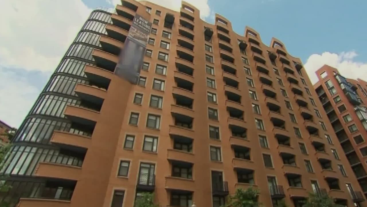 Crisis de vivienda en EEUU deja déficit de 10 millones y golpea a hispanos