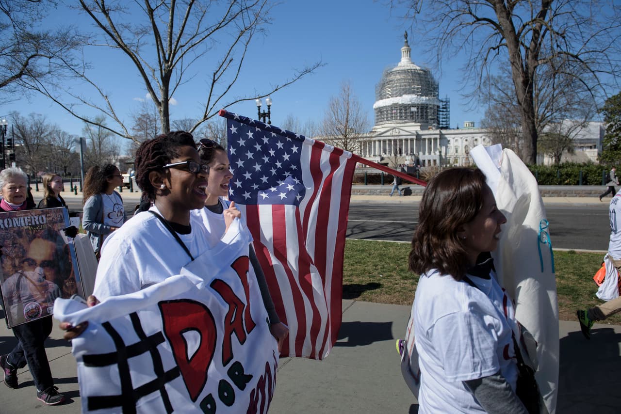 Por qué una mujer de 24 años se está lanzando para el Congreso de EEUU