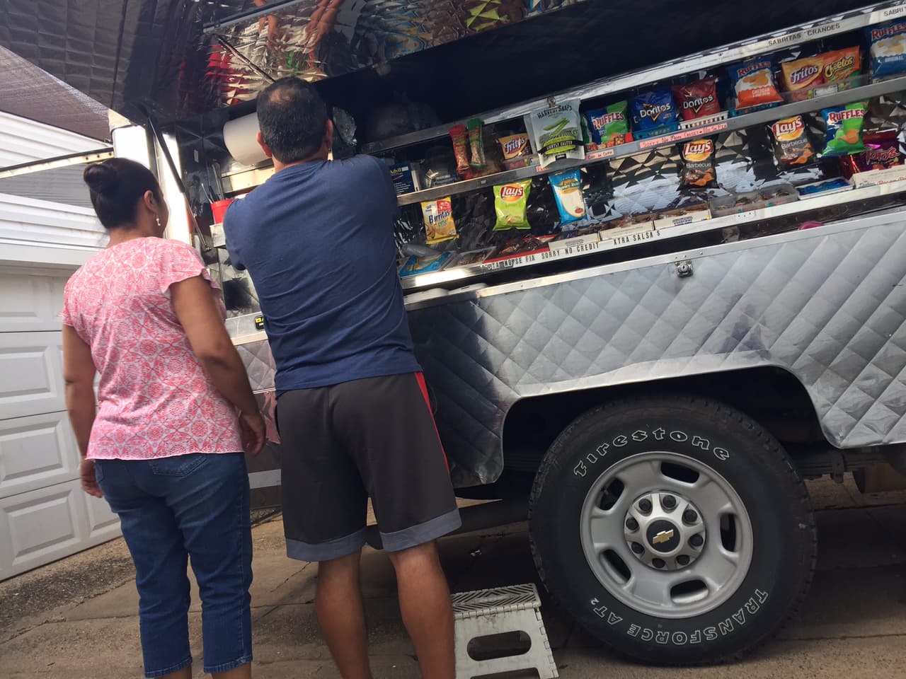 Así reaccionó esta familia en Texas cuando se enteró del bloqueo temporal de la ley SB4