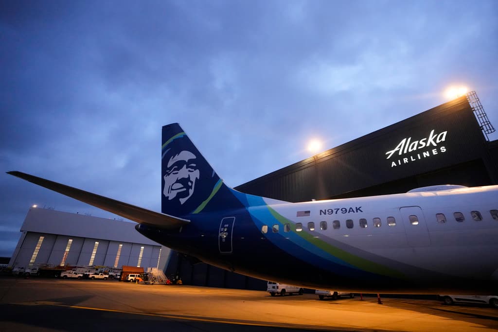 Boeing paga a Alaska Airlines una compensación inicial de $160 millones por el incidente del panel desprendido de un 737 Max 9