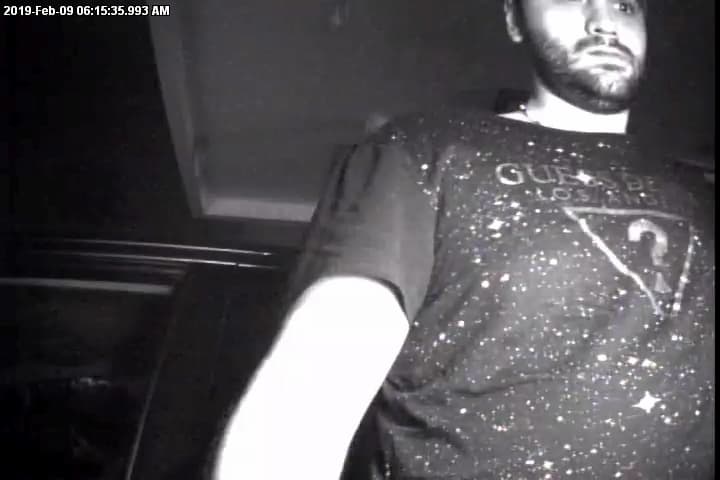 Desde el pasado mes de febrero el sujeto se ha apropiado de $100,000 en efectivo a través de retiros en cajeros automáticos en el área de San Juan.