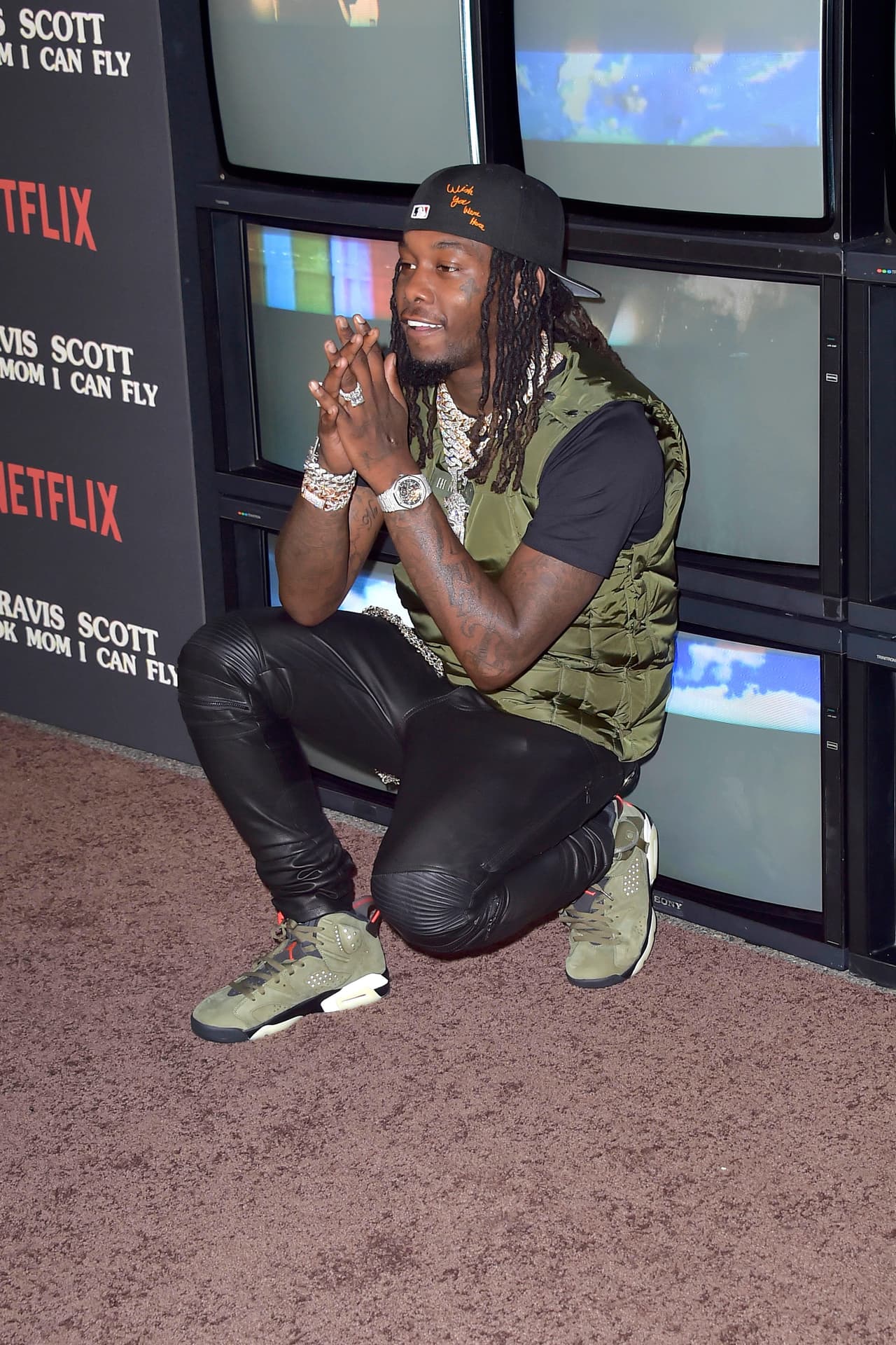 No es la primera ocasión en que el músico se ve inmiscuido en una situación de este tipo. En agosto de 2018 fue arrestado y enfrentó 
<b><a href="https://www.univision.com/entretenimiento/arrestan-al-esposo-de-cardi-b-por-posesion-de-drogas-y-arma-de-fuego" target="_blank">dos cargos</a></b> en Atlanta.