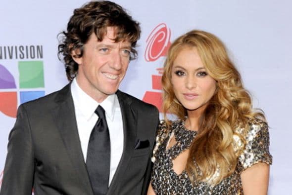 Paulina Rubio y Colate estuvieron siempre en el ojo del huracán por todo lo que se comentaba de su relación.Mira aquí los videos más chismosos.