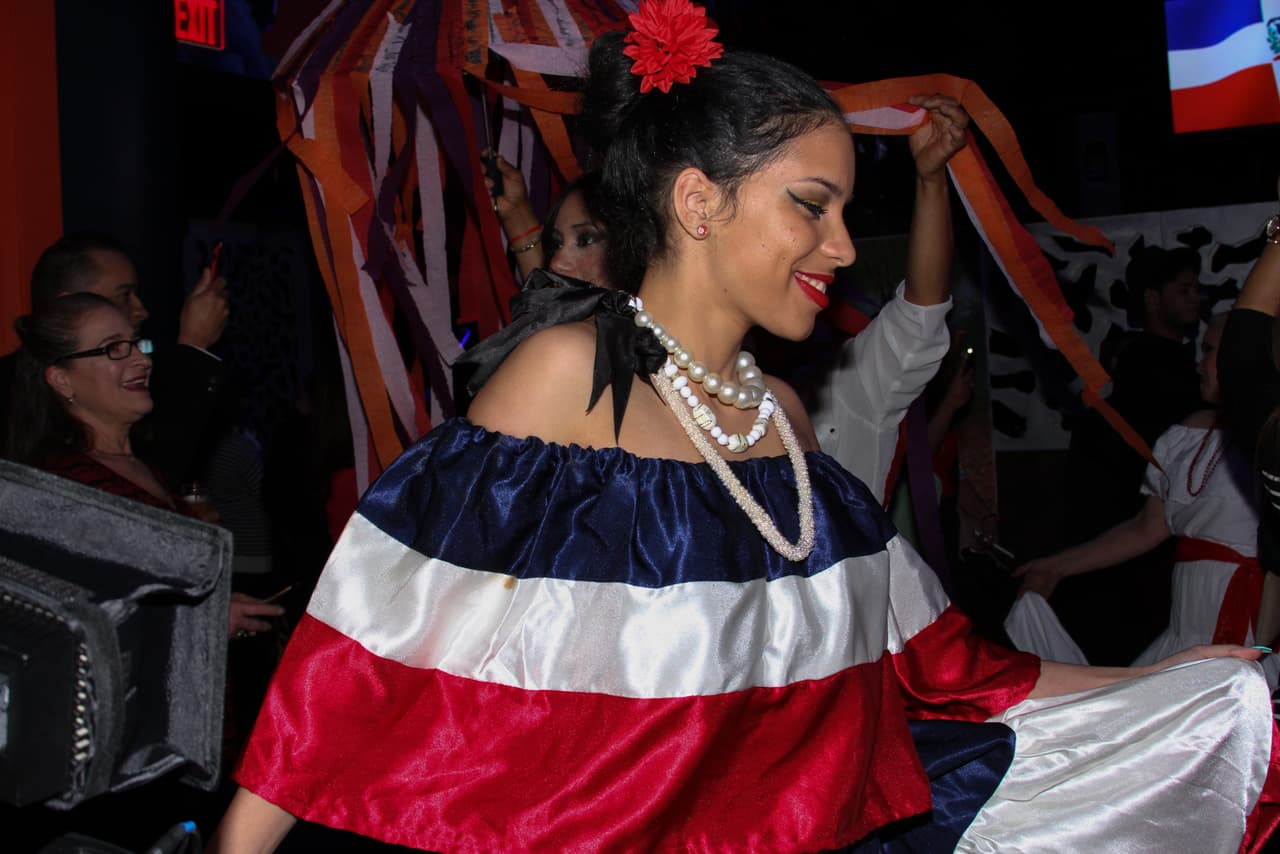 La Familia de Univision, líderes de la comunidad y la agrupación de salsa Chiquito Team Band le pusieron mucho sabor a la celebración en el Alto Manhattan, mira aquí lo que pasó.