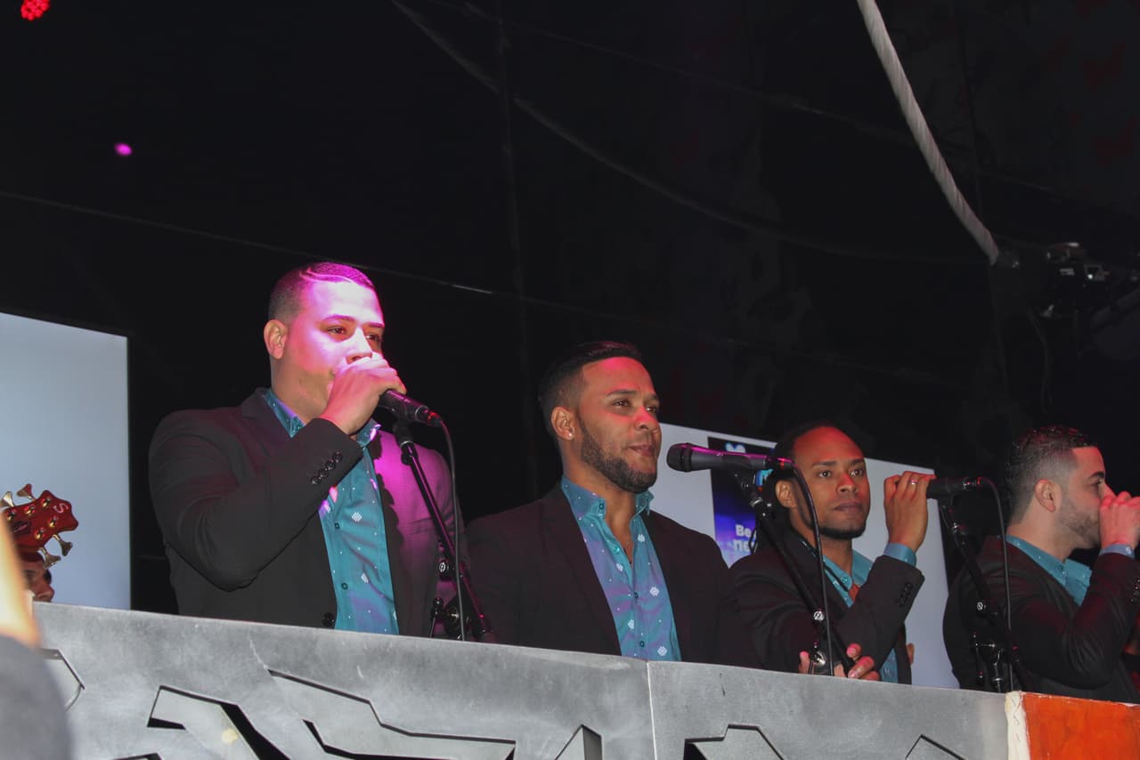 La Familia de Univision, líderes de la comunidad y la agrupación de salsa Chiquito Team Band le pusieron mucho sabor a la celebración en el Alto Manhattan, mira aquí lo que pasó.