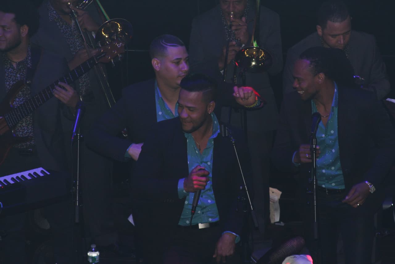 La Familia de Univision, líderes de la comunidad y la agrupación de salsa Chiquito Team Band le pusieron mucho sabor a la celebración en el Alto Manhattan, mira aquí lo que pasó.