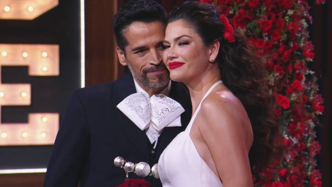 Ana Patricia dio el "sí acepto" otra vez y sorprende al casarse con el mismo vestido de novia