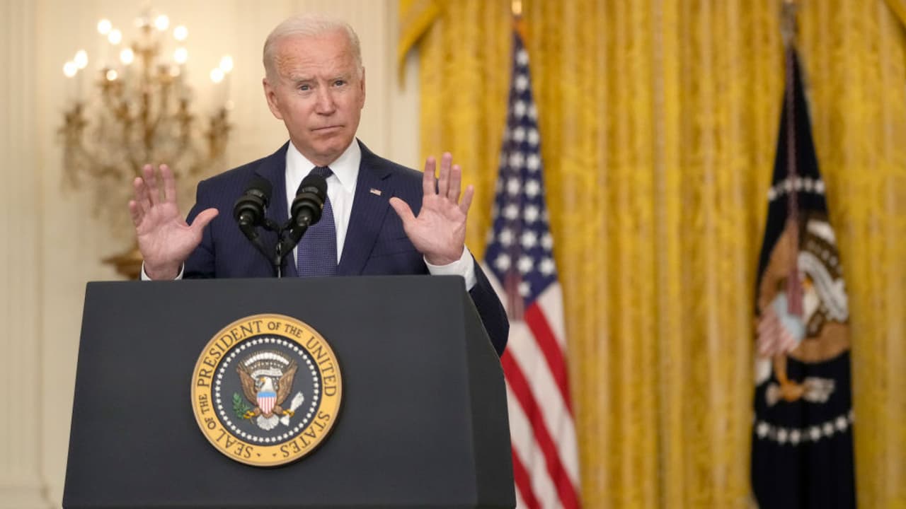 Biden asegura que van a "cazar" a los responsables del ataque en Kabul "hasta que paguen" por lo ocurrido
