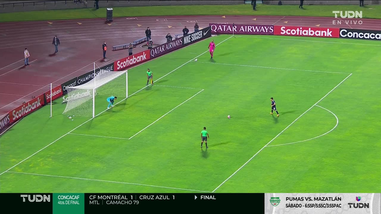 ¡GOL!  anota para New England Revolution. Carles Gil