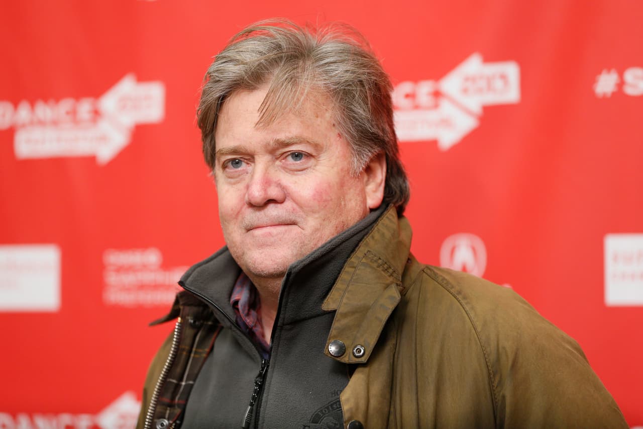 Stephen Bannon se precia de haber llevado a Breitbart a la derecha de Fox News