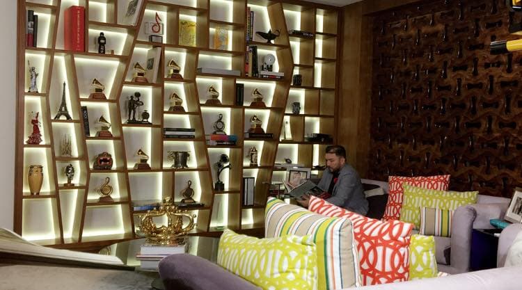 Y como esta fecha es muy significativa para la llamada 'Madre de todas las bandas', su actual líder Alfonso Lizárraga tiene la encomienda de realizar varios eventos para celebrar su 80 aniversario, entre ellos producir un disco conmemorativo de duetos con grandes figuras de la música latinoamericana.